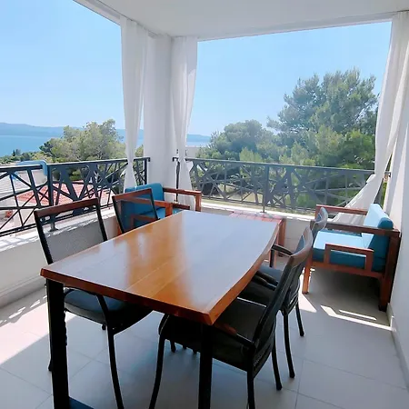 Apartamento L&l 1 *