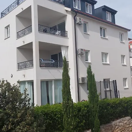 L&l 1 Apartment Bol