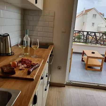 Apartment L&l 1 Bol